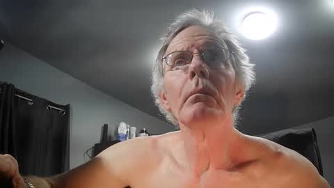 fantasyresort online show from February 8, 2025, 4:36 am