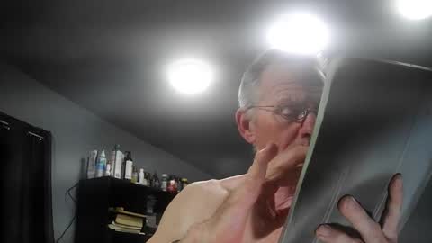 fantasyresort online show from November 23, 2025, 4:34 am