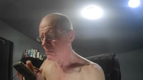 fantasyresort online show from March 1, 2026, 4:36 am