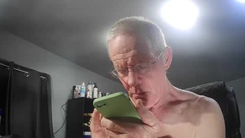 fantasyresort online show from April 7, 2026, 2:56 am