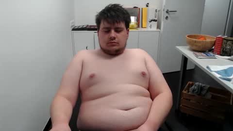 Cardi online show from November 24, 2025, 5:45 pm