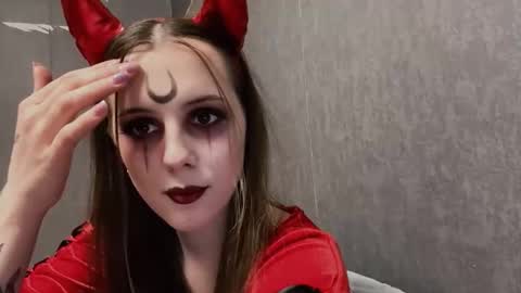 Maria online show from October 24, 2025, 2:24 pm