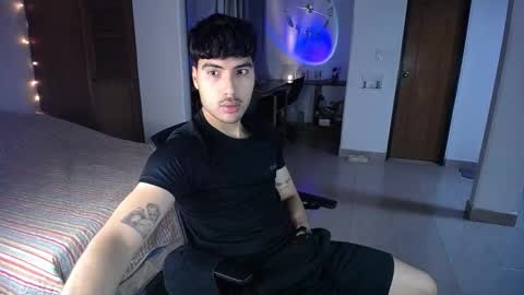 farid_24 online show from March 18, 2026, 2:15 am