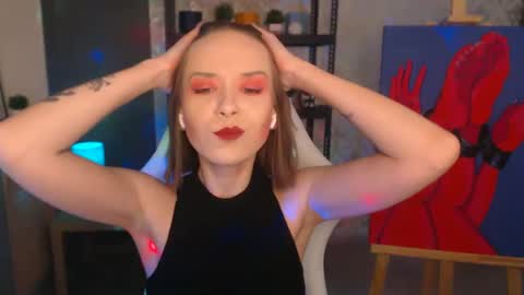 Fascinating   Eyes online show from December 7, 2024, 7:21 pm