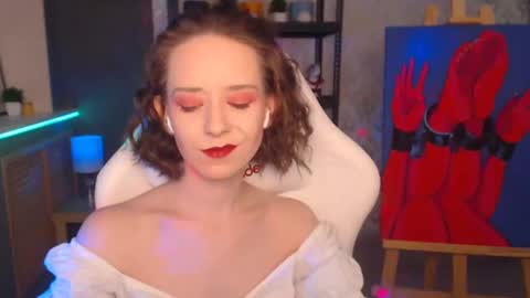 Fascinating   Eyes online show from January 8, 2025, 7:34 pm