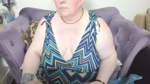 fashiona online show from February 2, 2026, 9:24 pm