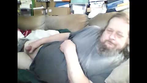 Snapshot of fasteddysex chatting on February 17, 2025, 1:32 pm HoneyCumJuice4U online show from February 17, 2025, 1:32 pm