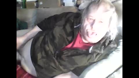 Snapshot of fasteddysex chatting on March 10, 2025, 9:32 am HoneyCumJuice4U online show from March 10, 2025, 9:32 am