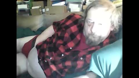 Snapshot of fasteddysex chatting on October 25, 2025, 5:40 pm HoneyCumJuice4U online show from October 25, 2025, 5:40 pm