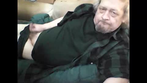 HoneyCumJuice4U online show from April 23, 2026, 8:33 pm