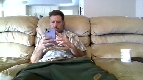 Snapshot of fat_dick_brian chatting on July 4, 2026, 3:18 pm FATdickBOY online show from July 4, 2026, 3:18 pm