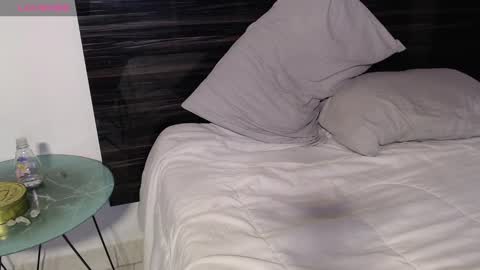 FAUSTO online show from February 15, 2025, 2:37 am