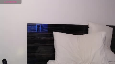 FAUSTO online show from February 20, 2025, 2:18 am