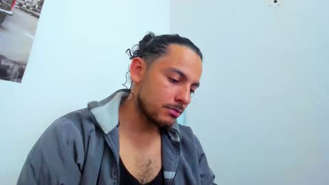 favid95 online show from April 22, 2026, 9:27 pm