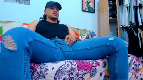 Snapshot of favid95 chatting on July 19, 2026, 1:20 am favid95 online show from July 19, 2026, 1:20 am