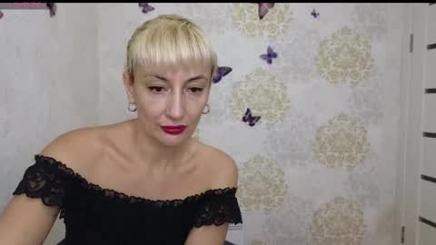 favorite_angel online show from January 27, 2025, 7:03 pm