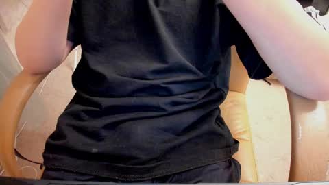 Snapshot of fckmikh chatting on March 11, 2025, 5:02 pm Michael online show from March 11, 2025, 5:02 pm