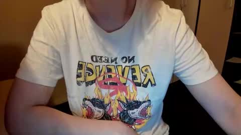 Snapshot of fckmikh chatting on December 16, 2025, 2:44 pm Michael online show from December 16, 2025, 2:44 pm