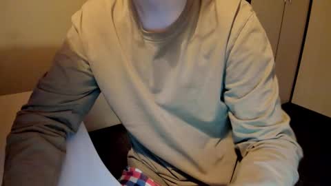 Snapshot of fckmikh chatting on December 21, 2025, 2:46 pm Michael online show from December 21, 2025, 2:46 pm