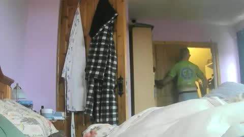 feardubh online show from October 23, 2025, 10:03 am