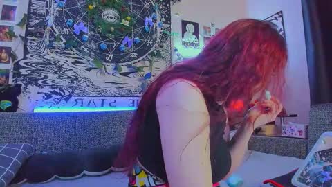 Diva online show from December 22, 2025, 1:35 am