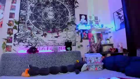 Diva online show from July 13, 2026, 2:47 am