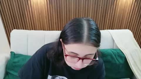 Snapshot of feelina_firesoul chatting on June 13, 2026, 3:43 pm Feelena online show from June 13, 2026, 3:43 pm