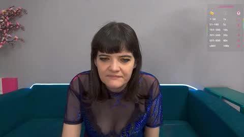 Laura online show from December 14, 2025, 4:40 am