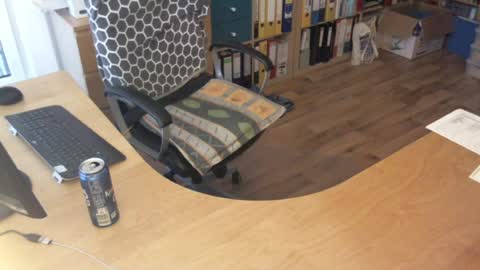 Snapshot of feet4u_barefooter chatting on June 19, 2026, 7:28 pm feet4u_barefooter online show from June 19, 2026, 7:28 pm