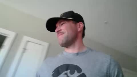 Snapshot of feetlovergh2 chatting on May 11, 2026, 4:04 pm Ethan Slayher online show from May 11, 2026, 4:04 pm