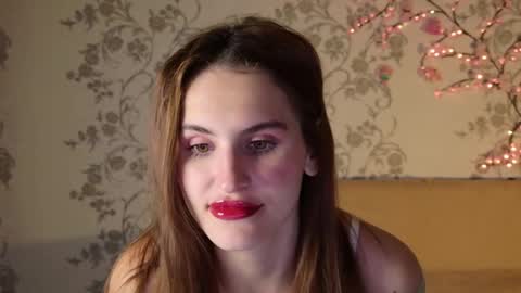Snapshot of felicia_lav chatting on June 2, 2026, 7:27 pm Frida online show from June 2, 2026, 7:27 pm