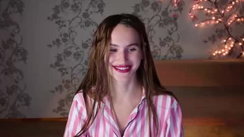 Snapshot of felicia_lav chatting on June 28, 2026, 6:47 pm Frida online show from June 28, 2026, 6:47 pm