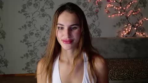 Snapshot of felicia_lav chatting on August 6, 2026, 6:54 pm Frida online show from August 6, 2026, 6:54 pm
