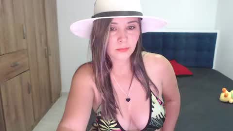 Snapshot of feliciagold chatting on June 22, 2026, 12:02 am FeliciaGold online show from June 22, 2026, 12:02 am
