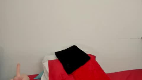 felina_ardiente online show from October 4, 2025, 2:26 pm