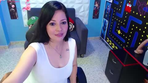 felina online show from February 18, 2025, 8:58 pm