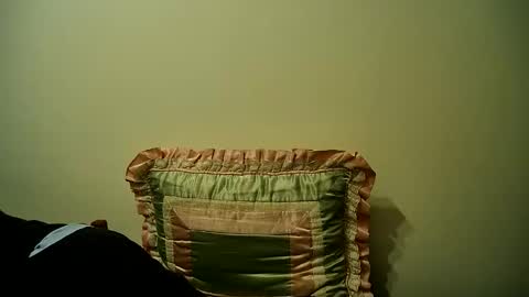 felipebb40 online show from December 5, 2024, 1:36 am