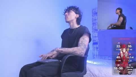 Felix  online show from September 29, 2025, 7:51 pm