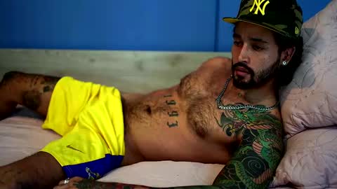 Felix Candela  online show from February 26, 2025, 9:27 pm