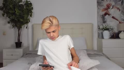 Felix online show from February 9, 2025, 7:09 pm