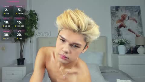 Felix online show from March 11, 2025, 1:34 pm