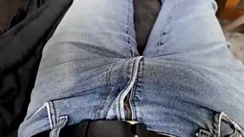 Snapshot of felixske chatting on December 19, 2025, 11:06 am felixske online show from December 19, 2025, 11:06 am