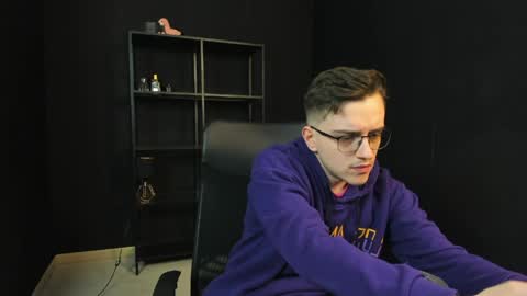 Snapshot of felixstark chatting on April 30, 2026, 4:30 am FelixStark online show from April 30, 2026, 4:30 am