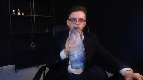Snapshot of felixstark chatting on May 18, 2026, 5:35 am FelixStark online show from May 18, 2026, 5:35 am