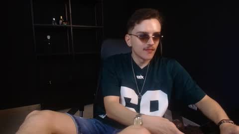 Snapshot of felixstark chatting on June 8, 2026, 5:08 am FelixStark online show from June 8, 2026, 5:08 am