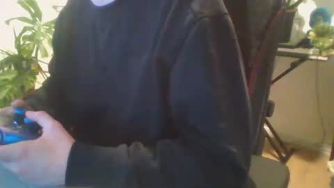 fem_alice_louis_dom online show from October 29, 2025, 5:47 pm