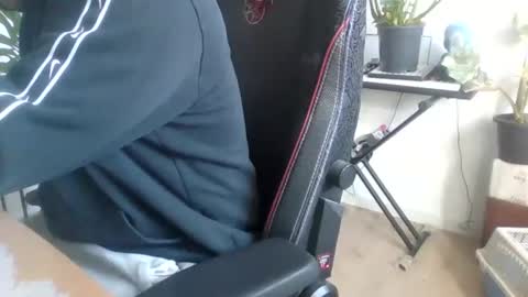 fem_alice_louis_dom online show from October 30, 2025, 9:00 am