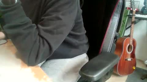 fem_alice_louis_dom online show from December 16, 2025, 12:32 pm