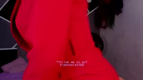 Snapshot of fem_boy6 chatting on November 24, 2025, 10:04 am fem_boy6 online show from November 24, 2025, 10:04 am