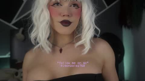 Snapshot of fem_boy6 chatting on December 3, 2025, 9:02 pm fem_boy6 online show from December 3, 2025, 9:02 pm